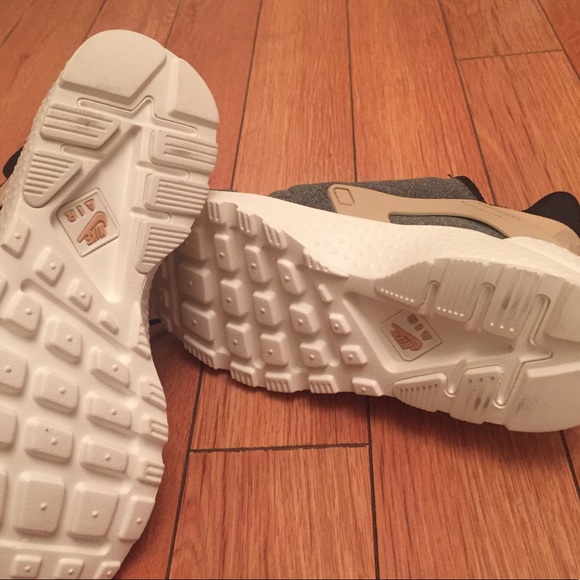 SOLD NEW Nike Air Huarache Ultra SE Vachetta-black - Picture 7 of 8